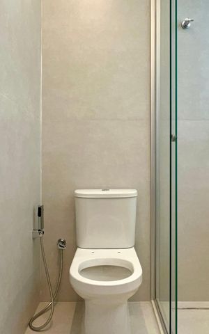 Apartamento à venda com 156m², 3 quartos e 1 vaga Apartamento à venda com 156m², 3 quartos e 1 vagaBanheiro da Suíte 1