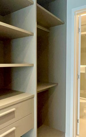 Apartamento à venda com 156m², 3 quartos e 1 vaga Apartamento à venda com 156m², 3 quartos e 1 vagaCloset da suíte 3