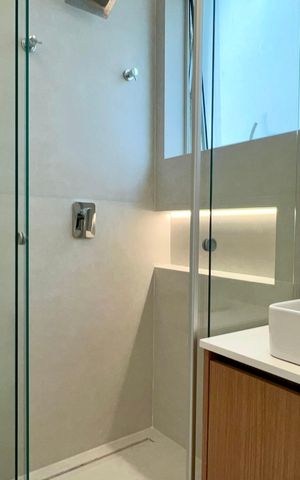 Apartamento à venda com 156m², 3 quartos e 1 vaga Apartamento à venda com 156m², 3 quartos e 1 vagaBanheiro da Suíte 1