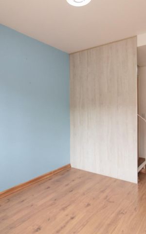 Casa de condomínio à venda com 60m², 3 quartos e 1 vagaSala