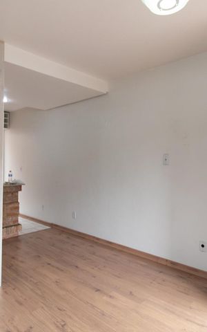 Casa de condomínio à venda com 60m², 3 quartos e 1 vagaSala