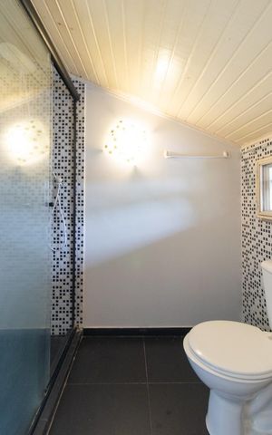 Casa de condomínio à venda com 60m², 3 quartos e 1 vagaBanheiro da Suíte