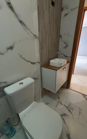 Apartamento para alugar com 150m², 3 quartos e 2 vagas Apartamento para alugar com 150m², 3 quartos e 2 vagasBanheiro