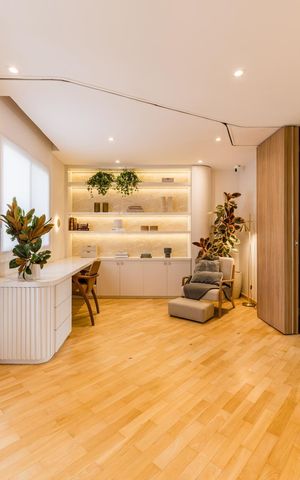 Apartamento à venda com 150m², 3 quartos e 3 vagas Apartamento à venda com 150m², 3 quartos e 3 vagasSala