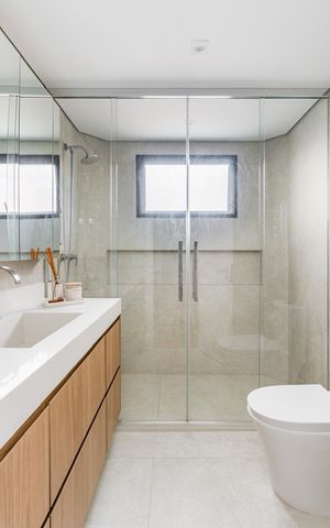 Apartamento à venda com 150m², 3 quartos e 3 vagas Apartamento à venda com 150m², 3 quartos e 3 vagasBanheiro