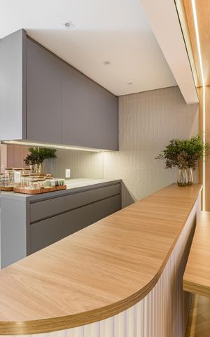 Apartamento à venda com 150m², 3 quartos e 3 vagas Apartamento à venda com 150m², 3 quartos e 3 vagasCozinha