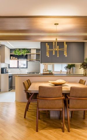 Apartamento à venda com 150m², 3 quartos e 3 vagas Apartamento à venda com 150m², 3 quartos e 3 vagasSala de jantar