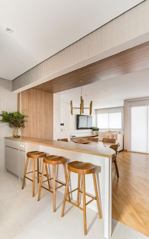 Apartamento à venda com 150m², 3 quartos e 3 vagas Apartamento à venda com 150m², 3 quartos e 3 vagasSala