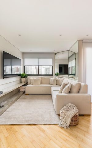 Apartamento à venda com 150m², 3 quartos e 3 vagas Apartamento à venda com 150m², 3 quartos e 3 vagasSala