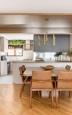 Apartamento à venda com 150m², 3 quartos e 3 vagas Apartamento à venda com 150m², 3 quartos e 3 vagasSala de jantar
