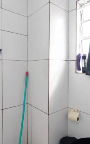 Casa à venda com 140m², 4 quartos e 2 vagas Casa à venda com 140m², 4 quartos e 2 vagasBanheiro