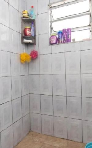 Casa à venda com 140m², 4 quartos e 2 vagas Casa à venda com 140m², 4 quartos e 2 vagasBanheiro