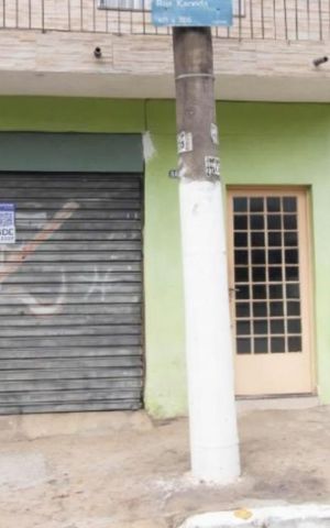 Casa à venda com 140m², 4 quartos e 2 vagas Casa à venda com 140m², 4 quartos e 2 vagasFachada