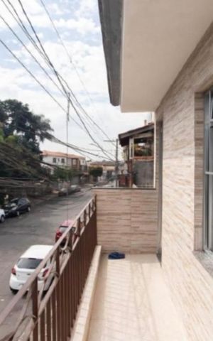 Casa à venda com 140m², 4 quartos e 2 vagas Casa à venda com 140m², 4 quartos e 2 vagasÁrea externa