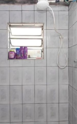 Casa à venda com 140m², 4 quartos e 2 vagas Casa à venda com 140m², 4 quartos e 2 vagasBanheiro