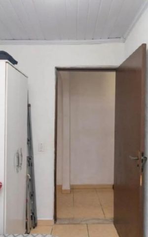 Casa à venda com 140m², 4 quartos e 2 vagas Casa à venda com 140m², 4 quartos e 2 vagasQuarto