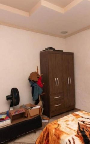 Casa à venda com 140m², 4 quartos e 2 vagas Casa à venda com 140m², 4 quartos e 2 vagasQuarto