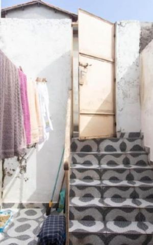 Casa à venda com 140m², 4 quartos e 2 vagas Casa à venda com 140m², 4 quartos e 2 vagasÁrea externa