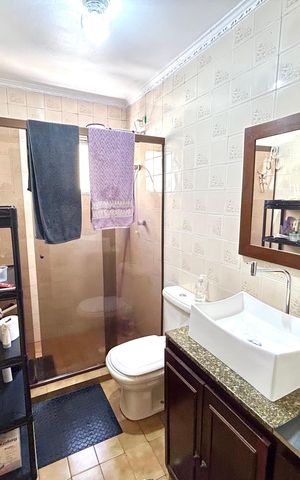 Apartamento à venda com 82m², 2 quartos e 1 vaga Apartamento à venda com 82m², 2 quartos e 1 vagaBanheiro