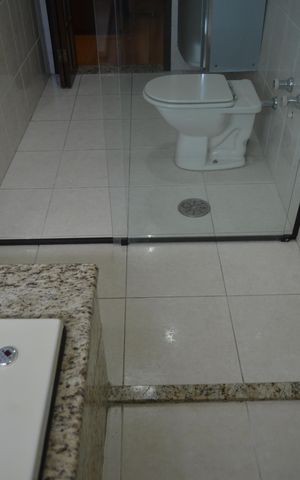 Casa à venda com 225m², 3 quartos e 2 vagasBanheiro da Suíte 3
