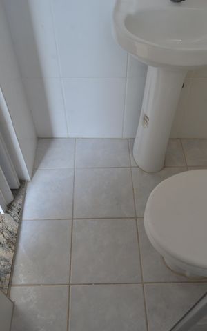 Casa à venda com 225m², 3 quartos e 2 vagasBanheiro da Suíte 1