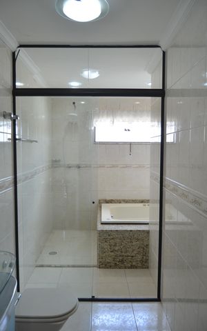 Casa à venda com 225m², 3 quartos e 2 vagasBanheiro da Suíte 3