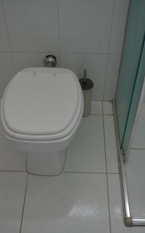 Casa à venda com 225m², 3 quartos e 2 vagasBanheiro da Suíte 2