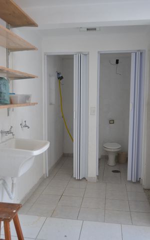 Casa à venda com 225m², 3 quartos e 2 vagasÁrea de Serviço