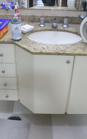 Apartamento à venda com 92m², 3 quartos e 2 vagasBanheiro da Suíte