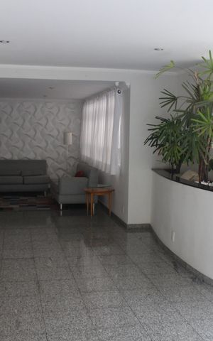 Apartamento à venda com 92m², 3 quartos e 2 vagasHall social