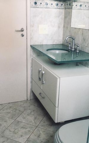 Apartamento para alugar com 75m², 2 quartos e 2 vagas Apartamento para alugar com 75m², 2 quartos e 2 vagasBanheiro