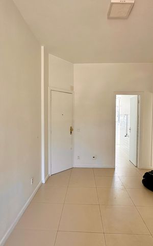 Apartamento à venda com 67m², 2 quartos e sem vaga