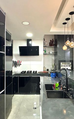 Apartamento à venda com 81m², 2 quartos e sem vaga
