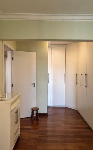Apartamento para alugar com 225m², 3 quartos e 2 vagas Apartamento para alugar com 225m², 3 quartos e 2 vagasSuíte