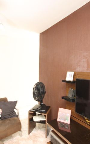 Casa à venda com 125m², 4 quartos e 2 vagas Casa à venda com 125m², 4 quartos e 2 vagasSala