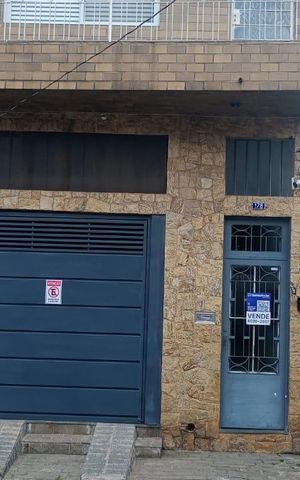 Casa à venda com 125m², 4 quartos e 2 vagas