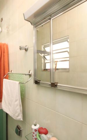 Casa à venda com 125m², 4 quartos e 2 vagas Casa à venda com 125m², 4 quartos e 2 vagasBanheiro da Suíte