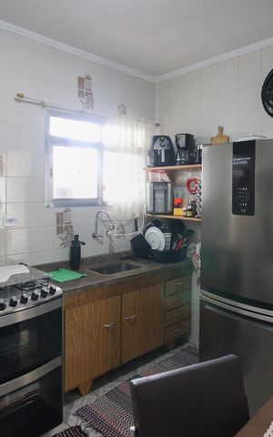 Casa à venda com 125m², 4 quartos e 2 vagas Casa à venda com 125m², 4 quartos e 2 vagasCozinha
