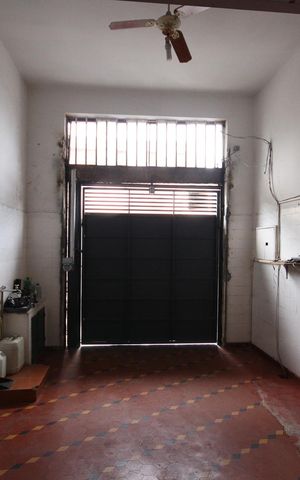 Casa à venda com 125m², 4 quartos e 2 vagas Casa à venda com 125m², 4 quartos e 2 vagasGaragem