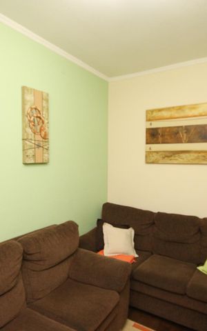 Casa à venda com 125m², 4 quartos e 2 vagas Casa à venda com 125m², 4 quartos e 2 vagasSala casa 2