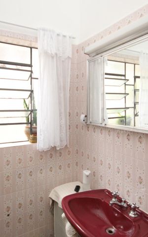 Casa à venda com 125m², 4 quartos e 2 vagas Casa à venda com 125m², 4 quartos e 2 vagasBanheiro 3