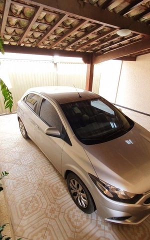 Casa à venda com 197m², 4 quartos e 2 vagas Casa à venda com 197m², 4 quartos e 2 vagasÁrea externa