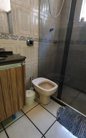 Casa à venda com 197m², 4 quartos e 2 vagas Casa à venda com 197m², 4 quartos e 2 vagasBanheiro