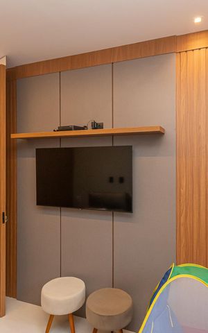 Casa de condomínio para alugar com 287m², 3 quartos e 4 vagas Casa de condomínio para alugar com 287m², 3 quartos e 4 vagasSala de TV