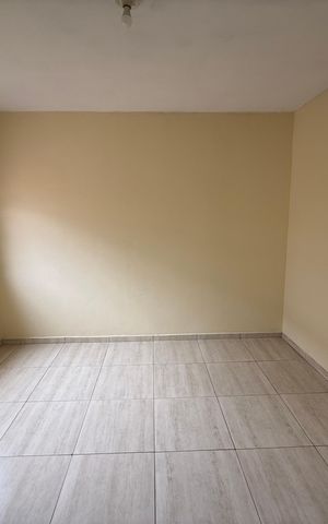 Casa para alugar com 44m², 1 quarto e sem vaga