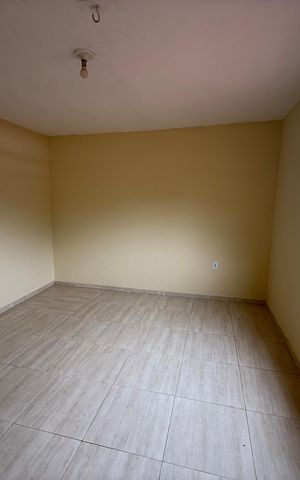 Casa para alugar com 44m², 1 quarto e sem vaga