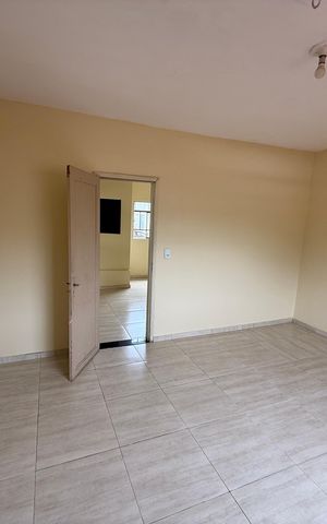 Casa para alugar com 44m², 1 quarto e sem vaga