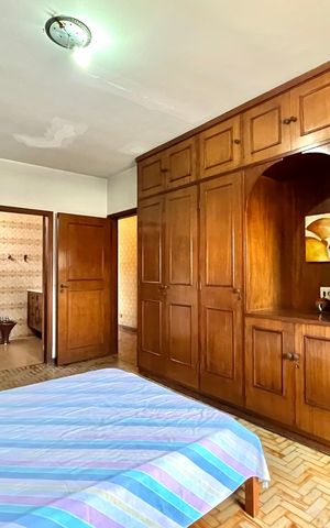 Casa à venda com 250m², 5 quartos e 5 vagas Casa à venda com 250m², 5 quartos e 5 vagasSuite 1