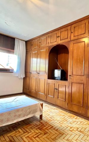 Casa à venda com 250m², 5 quartos e 5 vagas Casa à venda com 250m², 5 quartos e 5 vagasSuite 2