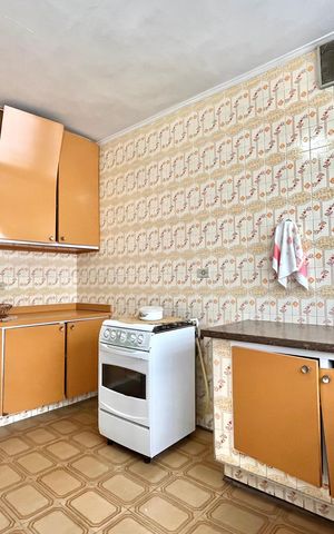 Casa à venda com 250m², 5 quartos e 5 vagas Casa à venda com 250m², 5 quartos e 5 vagasCozinha